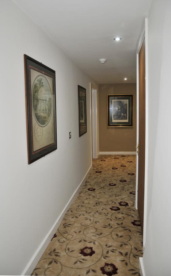קולשיל The Coach Hotel מראה חיצוני תמונה